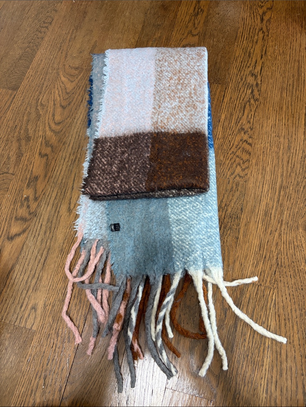 Chunky blue multi color scarf